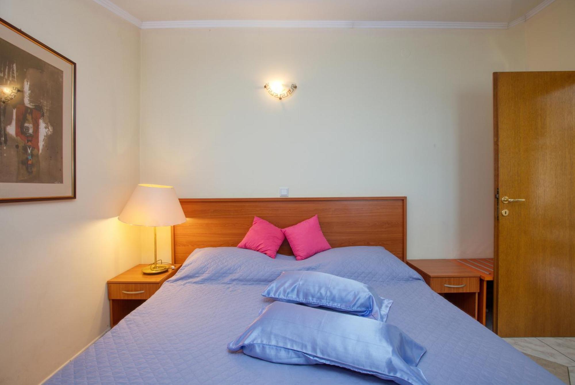 Family Friendly Seaside Apartments Brodarica, Sibenik - 15270 Room photo