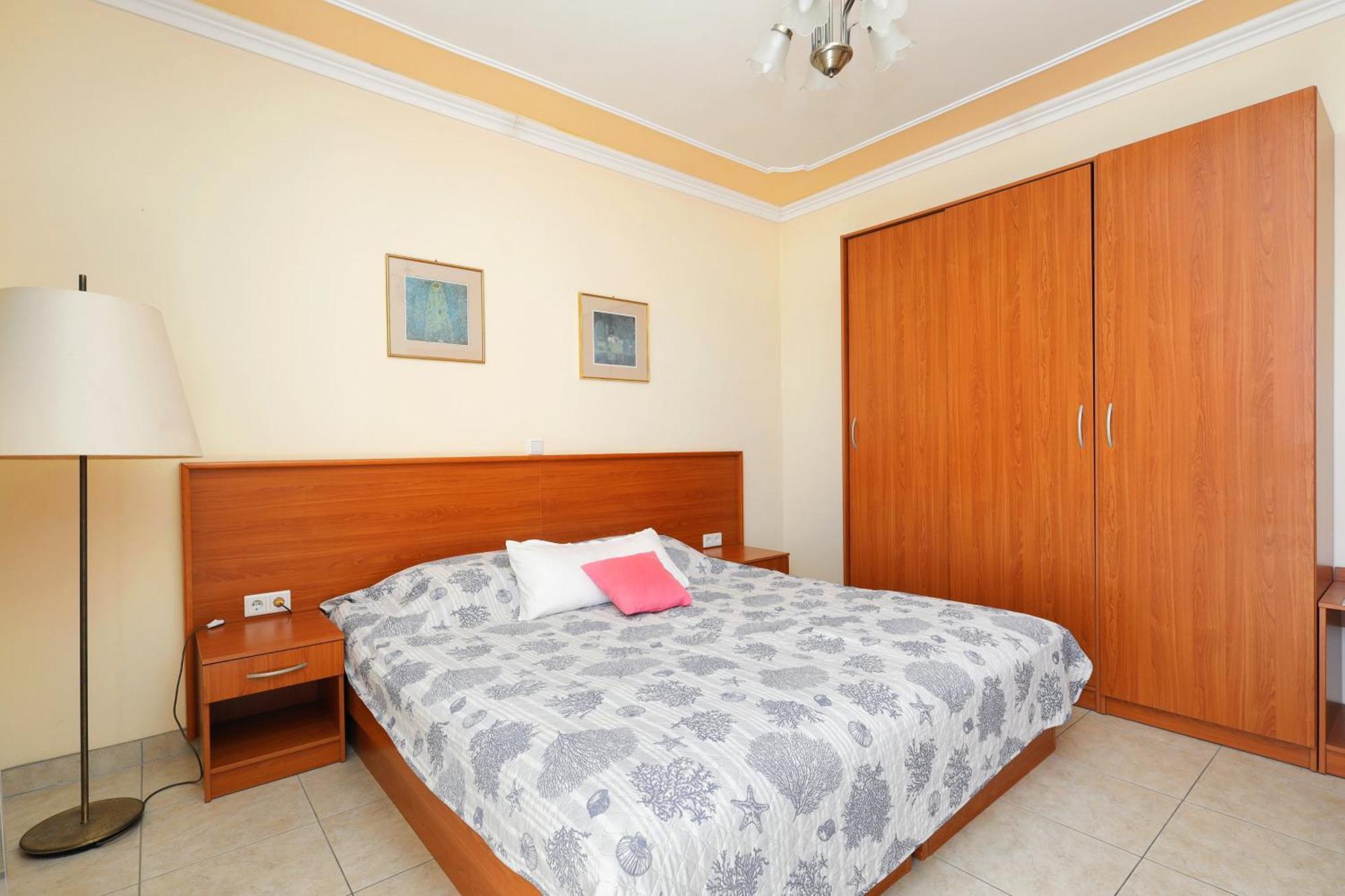 Family Friendly Seaside Apartments Brodarica, Sibenik - 15270 Room photo